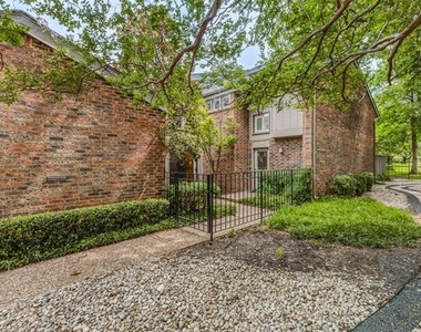 12202 Montego Plaza - Photo Thumbnail 1