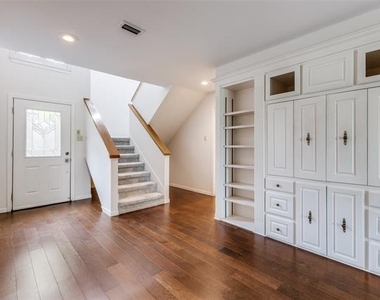 12202 Montego Plaza - Photo Thumbnail 4