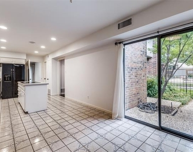 12202 Montego Plaza - Photo Thumbnail 8