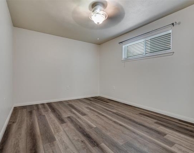 428 N Dallas Avenue - Photo Thumbnail 9
