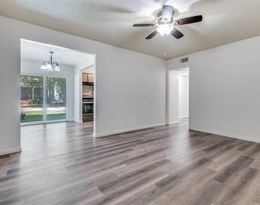 428 N Dallas Avenue - Photo Thumbnail 1