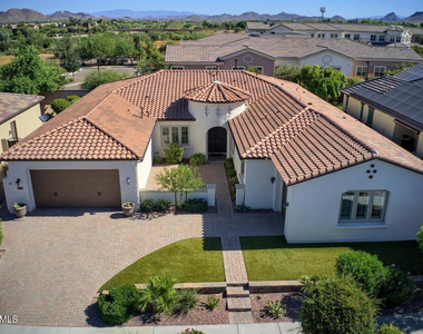 7570 W Quail Avenue - Photo Thumbnail 1
