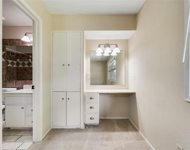 908 Prestwick Lane - Photo Thumbnail 16