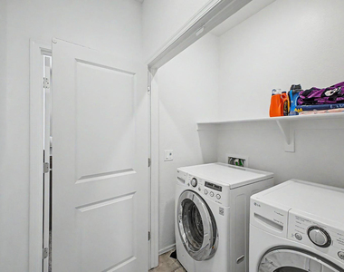 8345 W Fulton Street - Photo Thumbnail 21