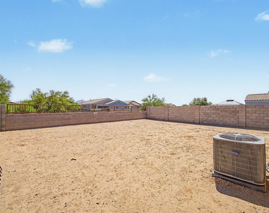 8345 W Fulton Street - Photo Thumbnail 10