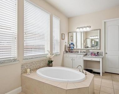 8268 Kara Creek Road - Photo Thumbnail 12