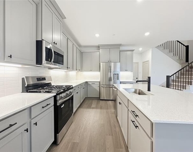 2837 Bluejack Road - Photo Thumbnail 9