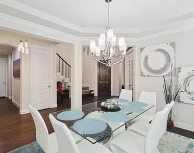 1421 5th Street - Photo Thumbnail 7