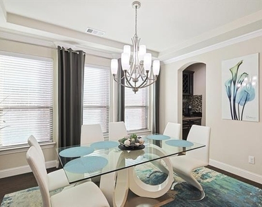 1421 5th Street - Photo Thumbnail 8