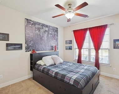 1421 5th Street - Photo Thumbnail 31