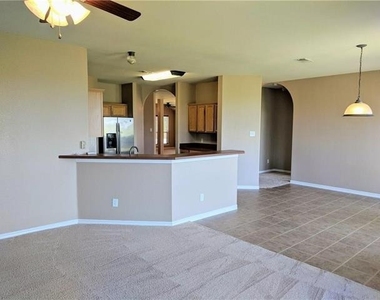 2200 Fieldcrest Drive - Photo Thumbnail 7