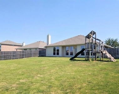 2200 Fieldcrest Drive - Photo Thumbnail 24