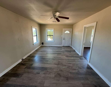 2082 N Cougar Place - Photo Thumbnail 12