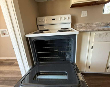 2082 N Cougar Place - Photo Thumbnail 19