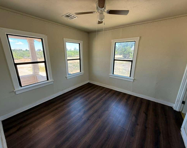 2082 N Cougar Place - Photo Thumbnail 26