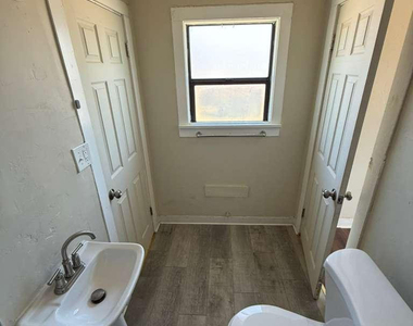 2082 N Cougar Place - Photo Thumbnail 29
