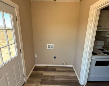 2082 N Cougar Place - Photo Thumbnail 23