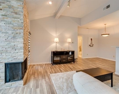 2100 Randy Snow Road - Photo Thumbnail 6