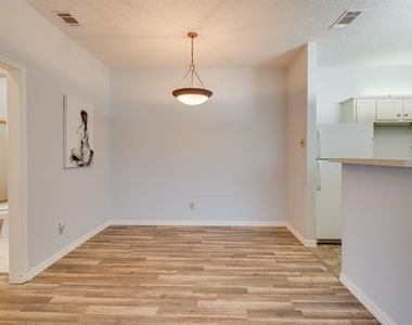 2100 Randy Snow Road - Photo Thumbnail 10