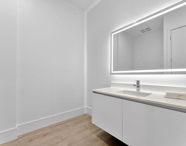 220 Lake Shore Drive - Photo Thumbnail 24
