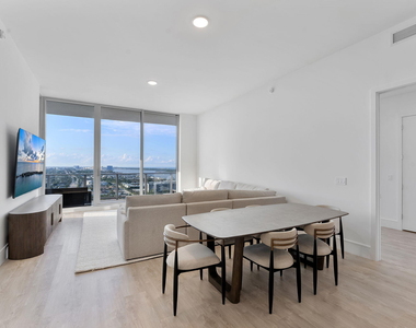 220 Lake Shore Drive - Photo Thumbnail 17