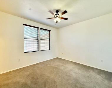 19777 N 76th Street - Photo Thumbnail 19