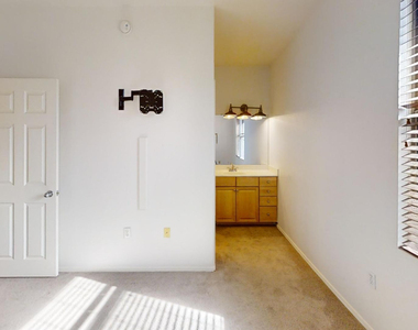 19777 N 76th Street - Photo Thumbnail 18