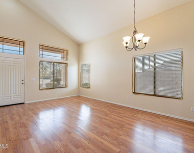 20434 N 92nd Lane - Photo Thumbnail 5