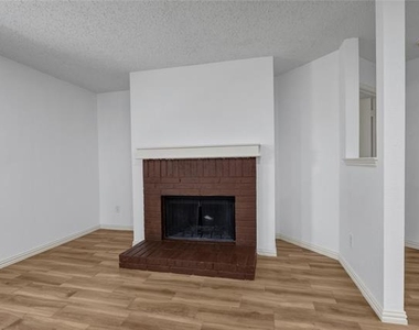 5132 Bedfordshire Drive - Photo Thumbnail 9