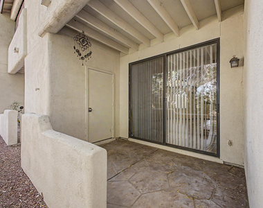 750 E Northern Avenue - Photo Thumbnail 23