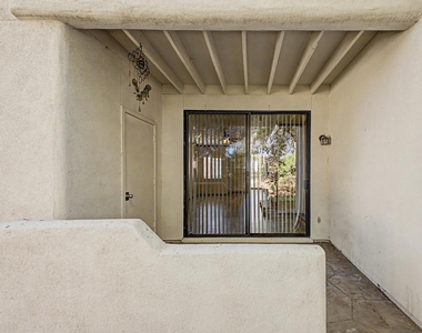 750 E Northern Avenue - Photo Thumbnail 22