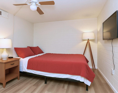 6320 N 16th Street - Photo Thumbnail 6
