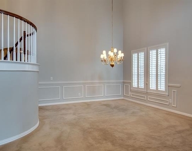 2212 Bayou Court - Photo Thumbnail 4