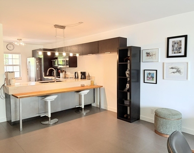 3503 Oaks Way - Photo Thumbnail 1