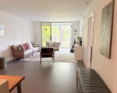 3503 Oaks Way - Photo Thumbnail 12