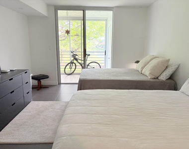 3503 Oaks Way - Photo Thumbnail 15