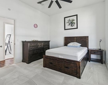 4436 Emerson Drive - Photo Thumbnail 17