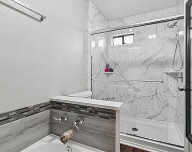 4436 Emerson Drive - Photo Thumbnail 16