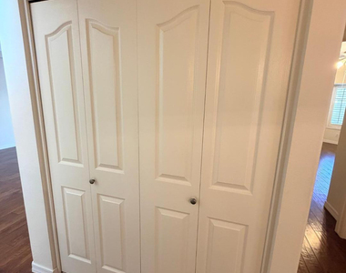 2560 S Vineyard Street - Photo Thumbnail 19