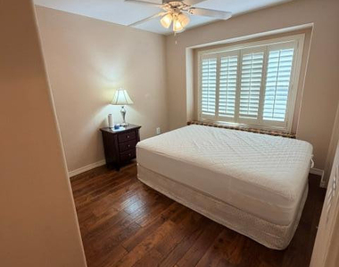 2560 S Vineyard Street - Photo Thumbnail 22