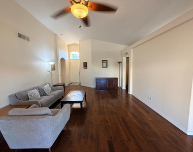 2560 S Vineyard Street - Photo Thumbnail 8