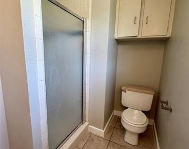 1606 Bluebonnet Trail - Photo Thumbnail 16