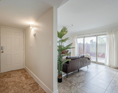 3600 N Hayden Road - Photo Thumbnail 5