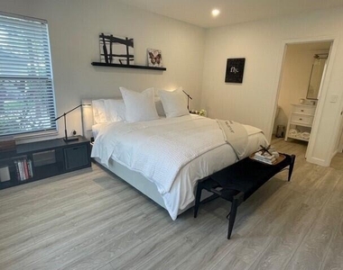 13400 Polo Road W - Photo Thumbnail 8