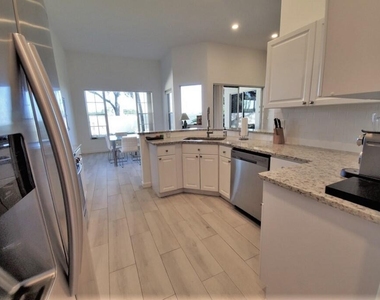 46 Pinnacle Cove - Photo Thumbnail 7