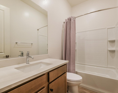 20363 W Sells Drive - Photo Thumbnail 8