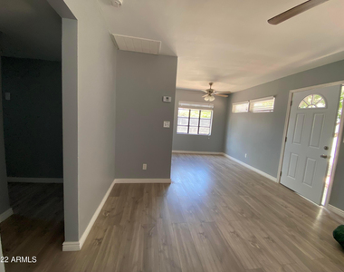 1317 W Glenrosa Avenue - Photo Thumbnail 19