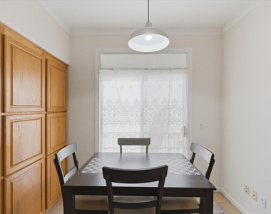 15806 N 107th Place - Photo Thumbnail 7