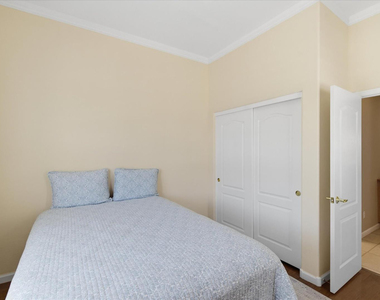 15806 N 107th Place - Photo Thumbnail 19