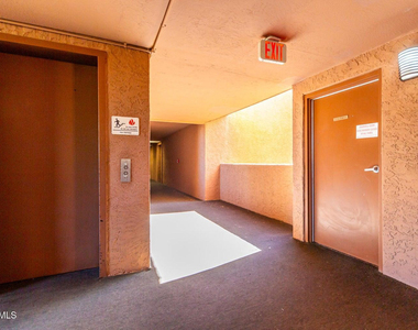 540 N May Street - Photo Thumbnail 23